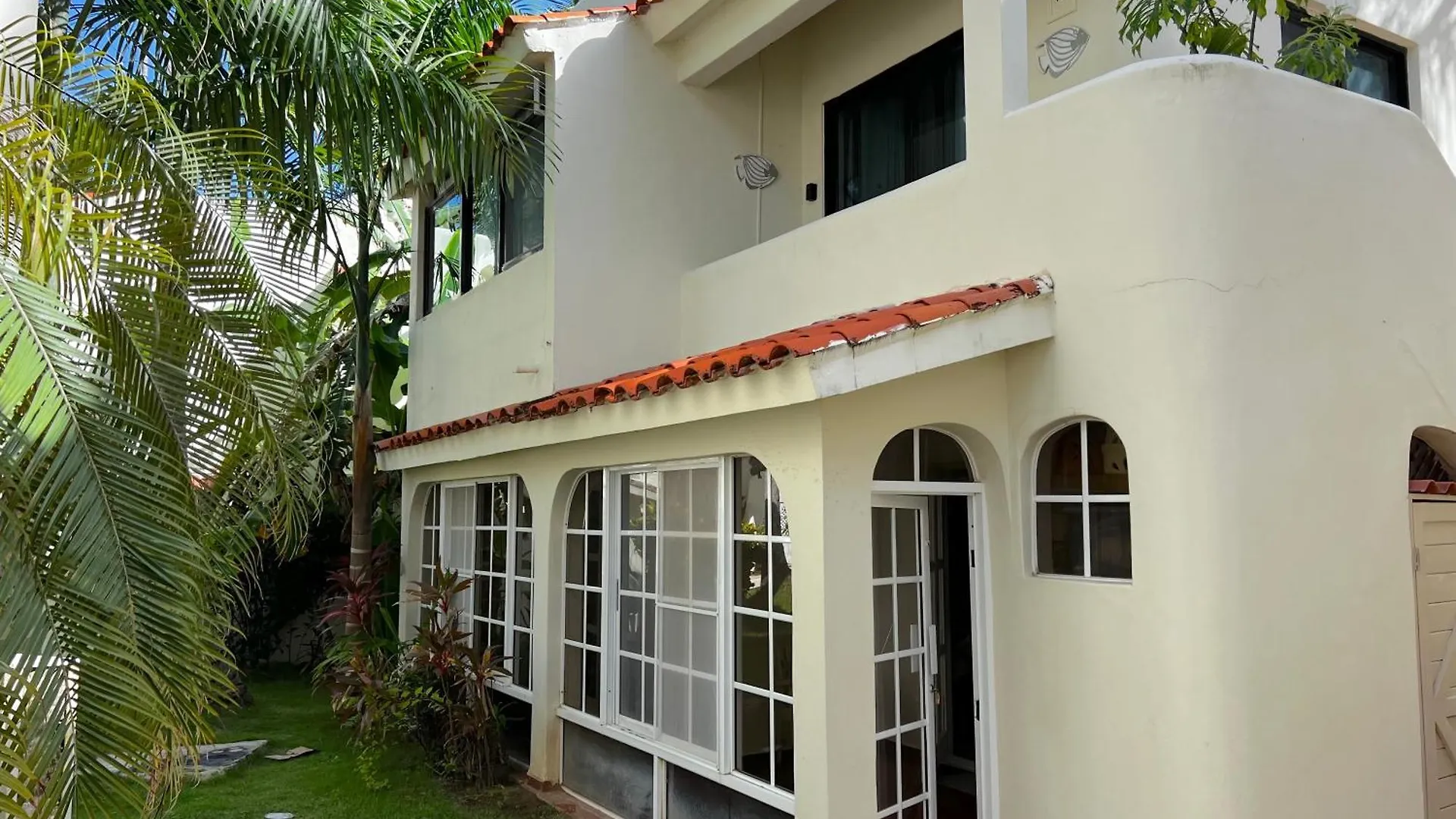 Aventura Villas Los Corales Beach And Spa 蓬塔卡纳 酒店